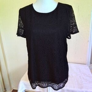 Liz Claiborne black lined lace short sleeved new with tags top size M P
